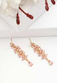 Diva Elegant Leaf Dangle Earrings