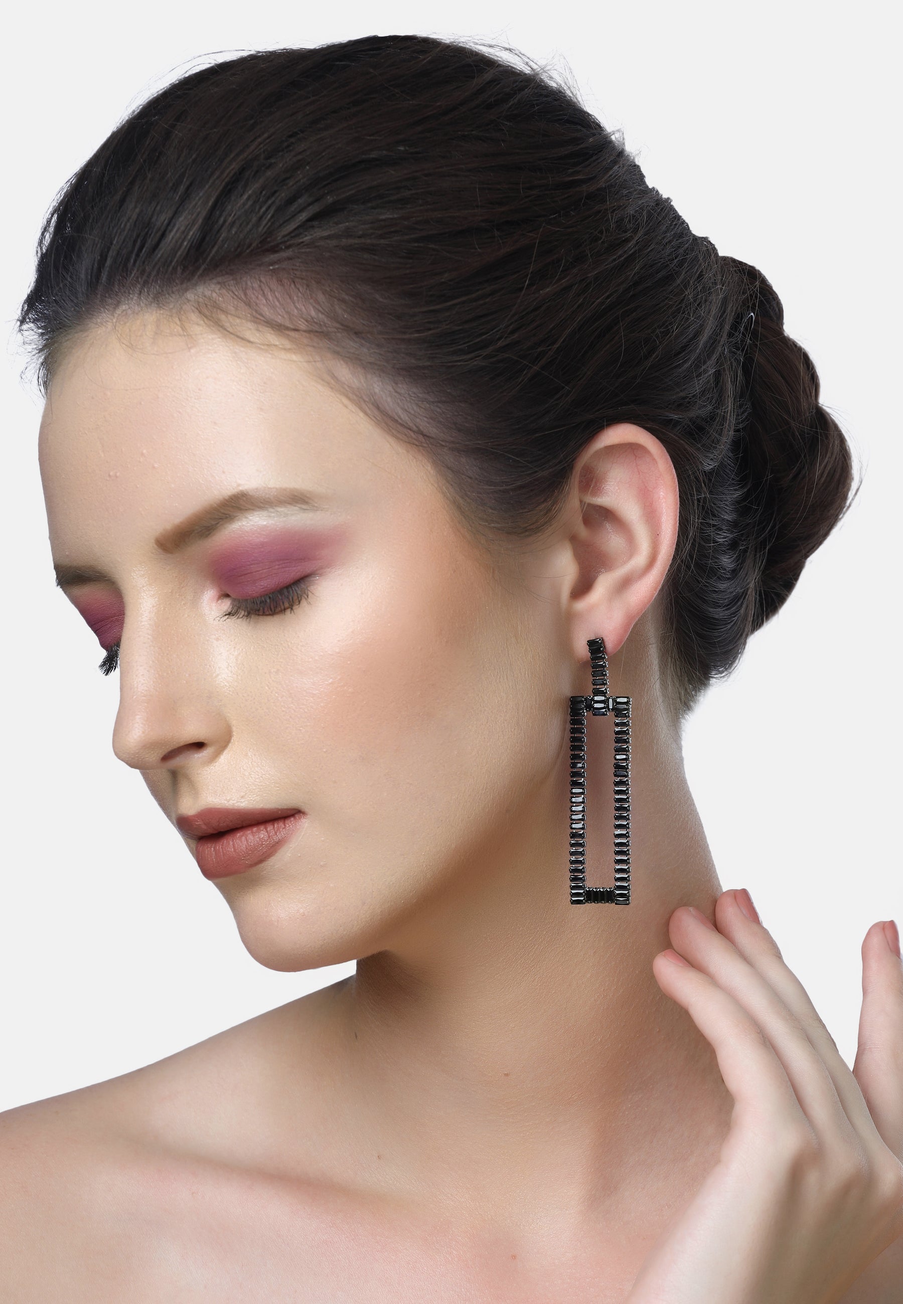 Diva Perky Long Dangle Earrings