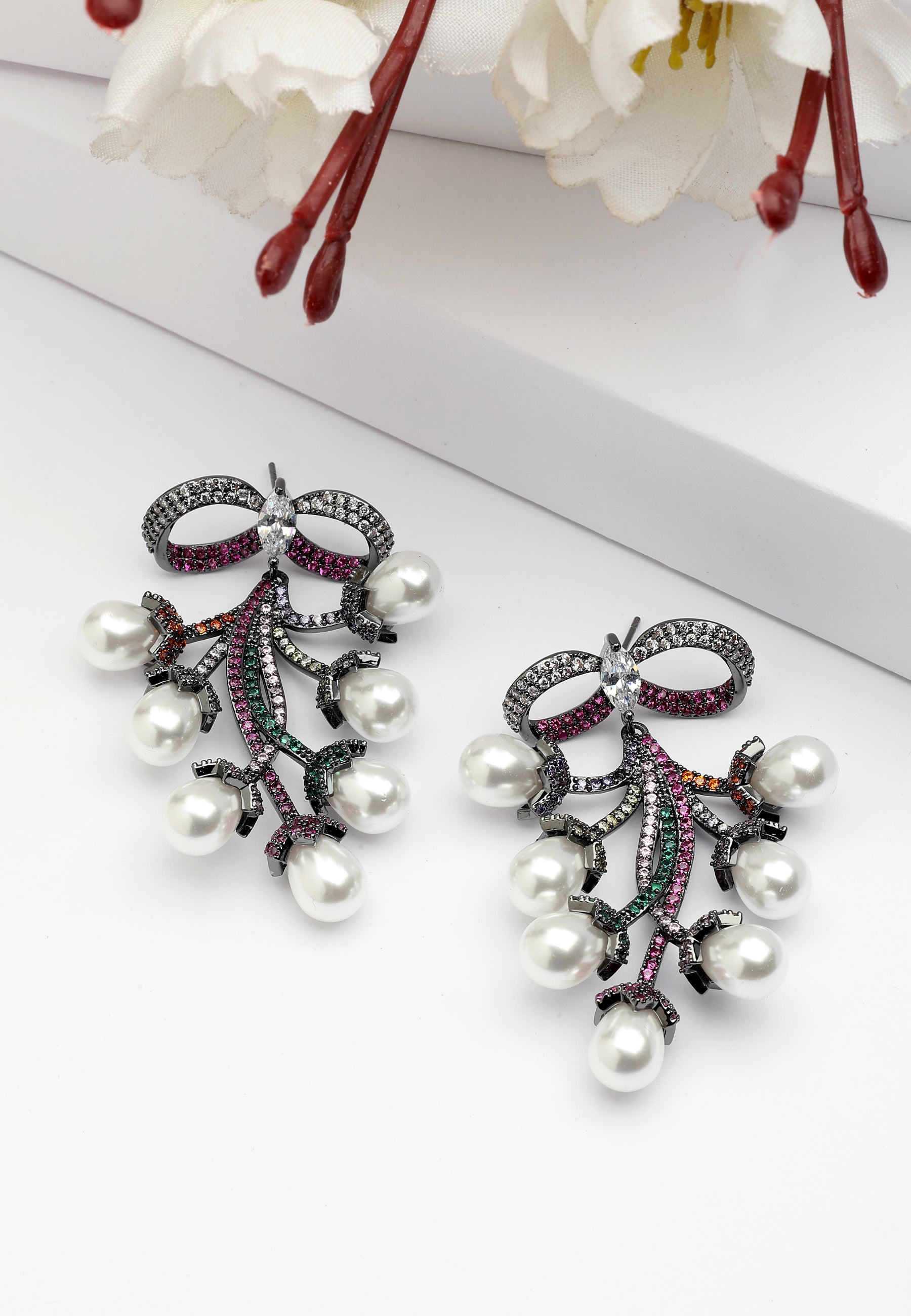 Diva Bow Shaped Grapevine Drop Earrings