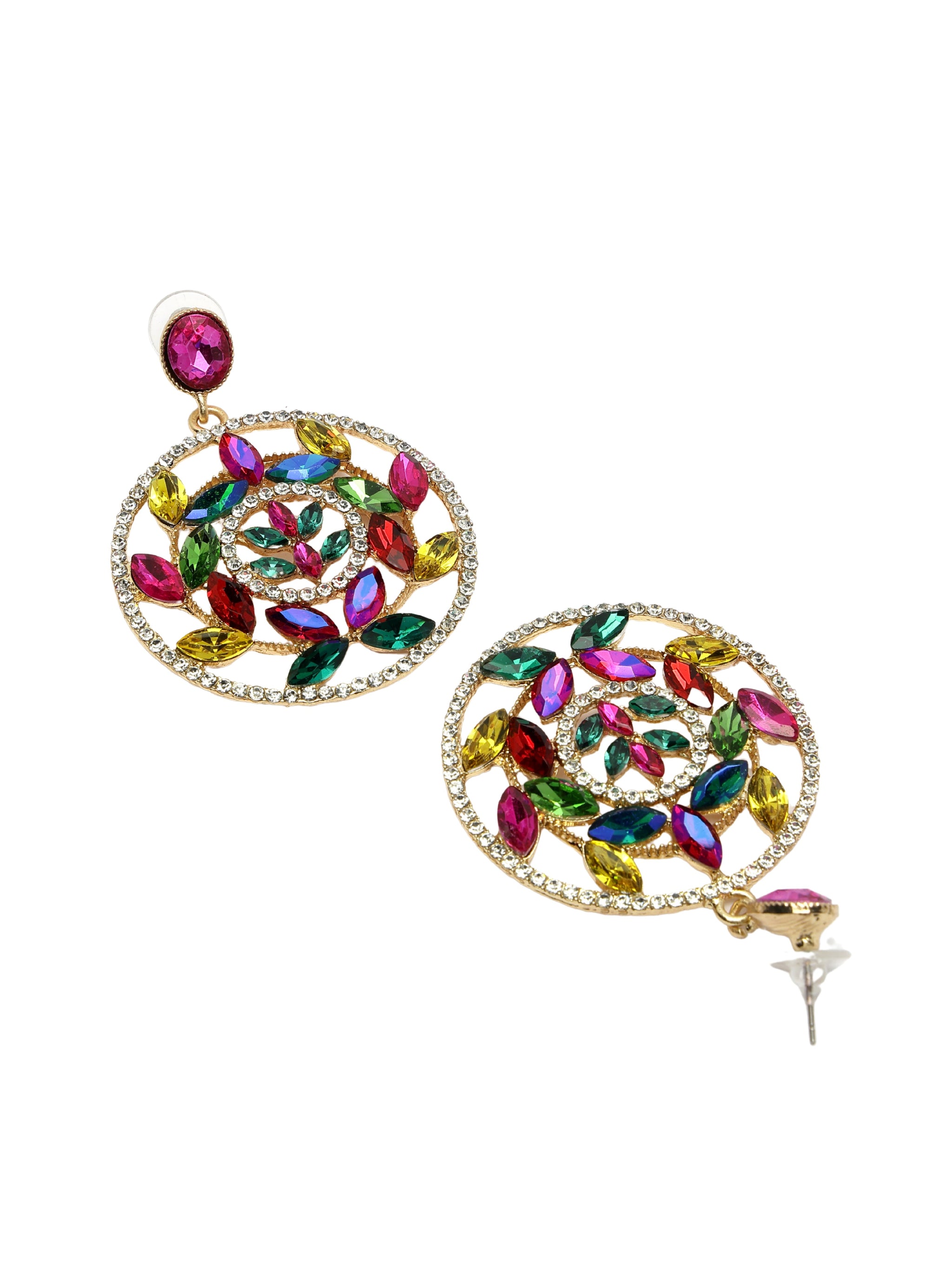 Boucles d'oreilles pendantes florales ajourées élégantes