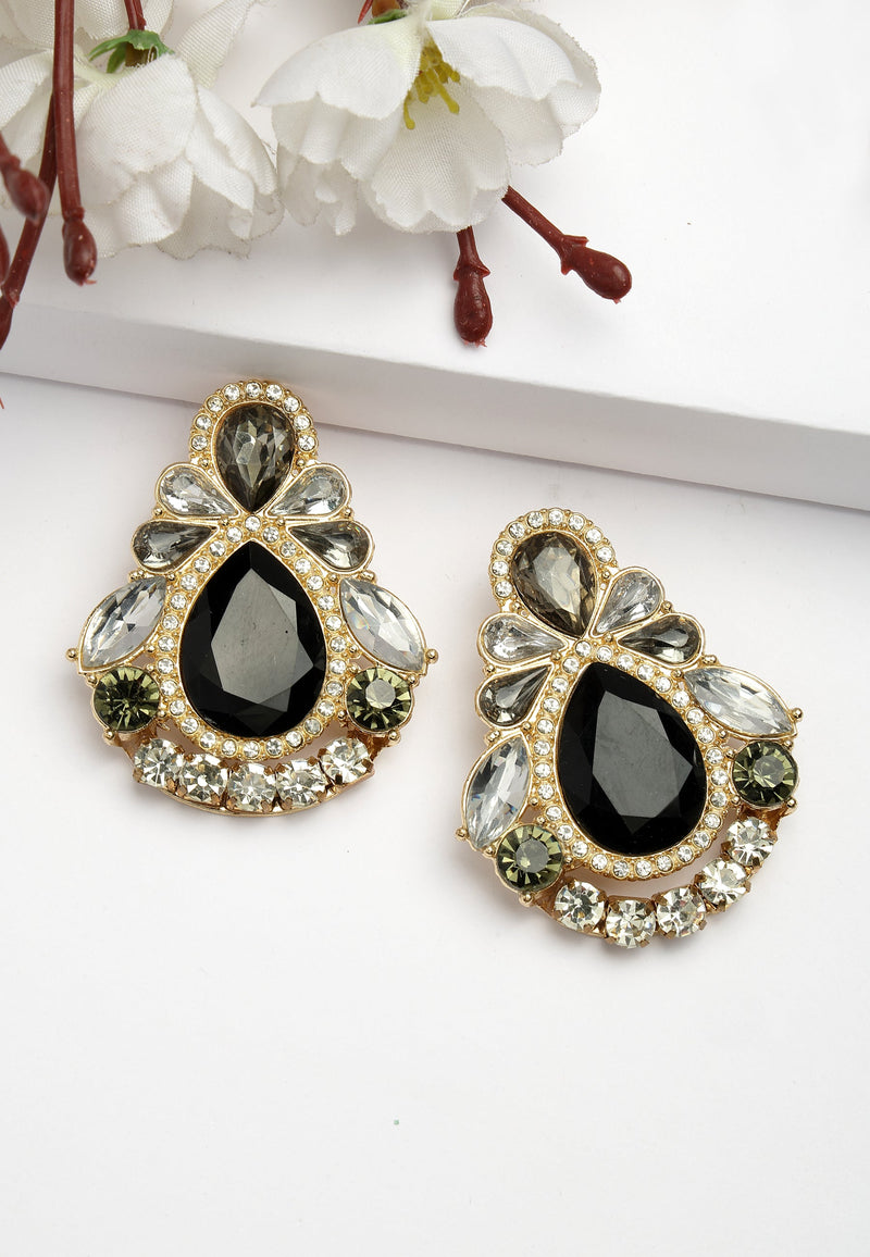 Clous d'oreilles pétales emblématiques