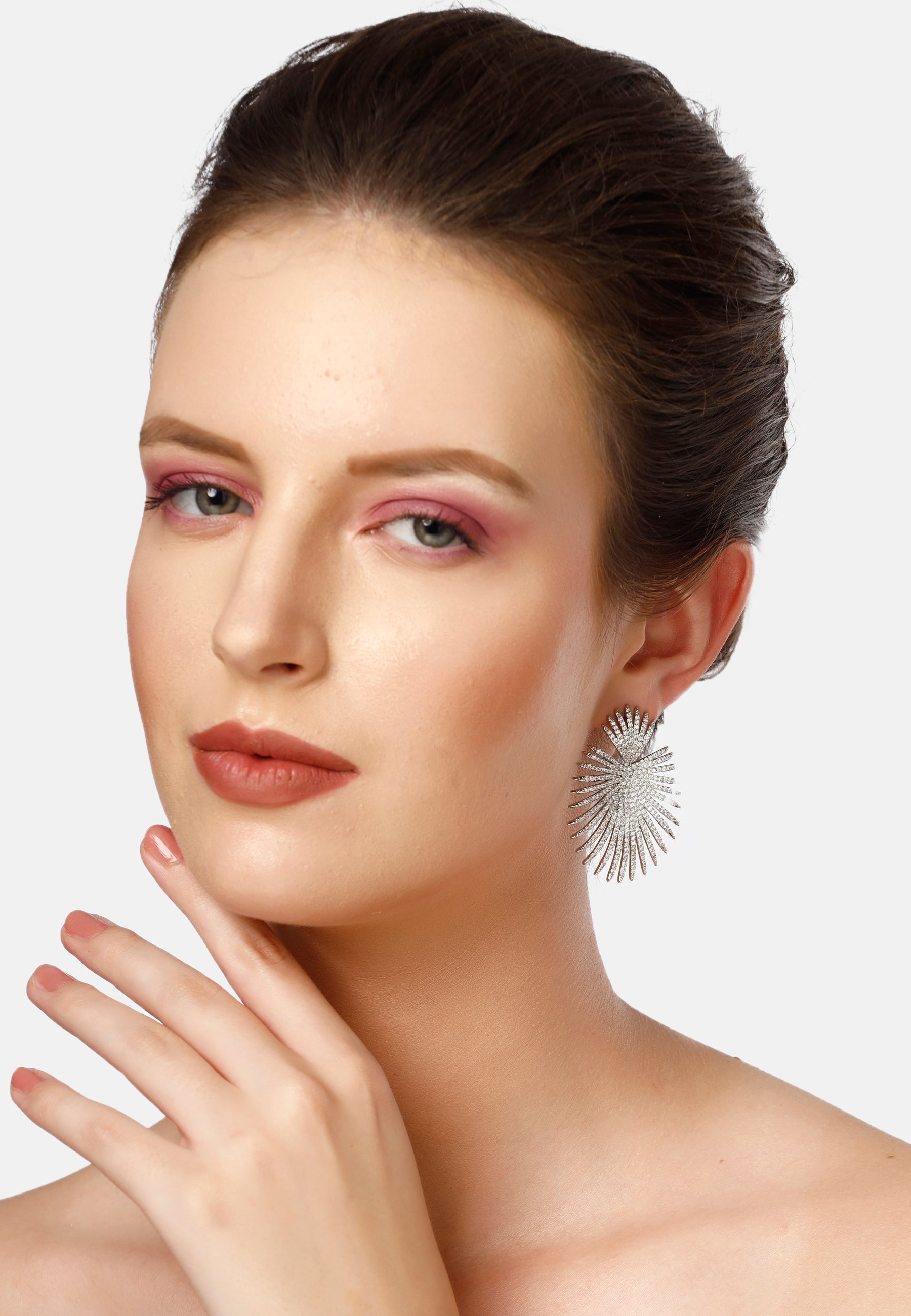 Diva Sparkling Drop Earrings