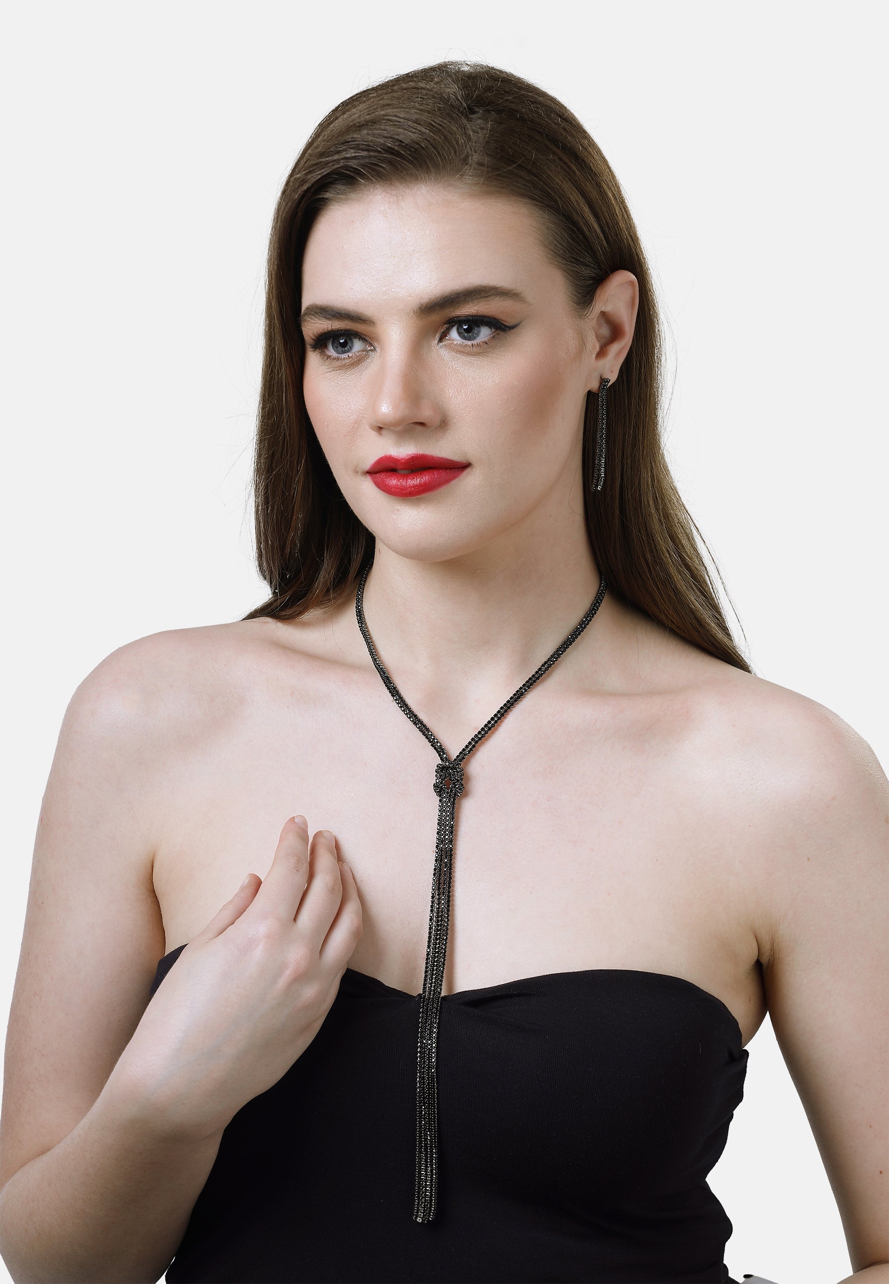 Black Color Tassel Gleaming Necklace Set