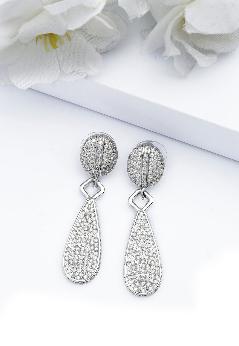 Boucles d'oreilles élégantes en forme de larme