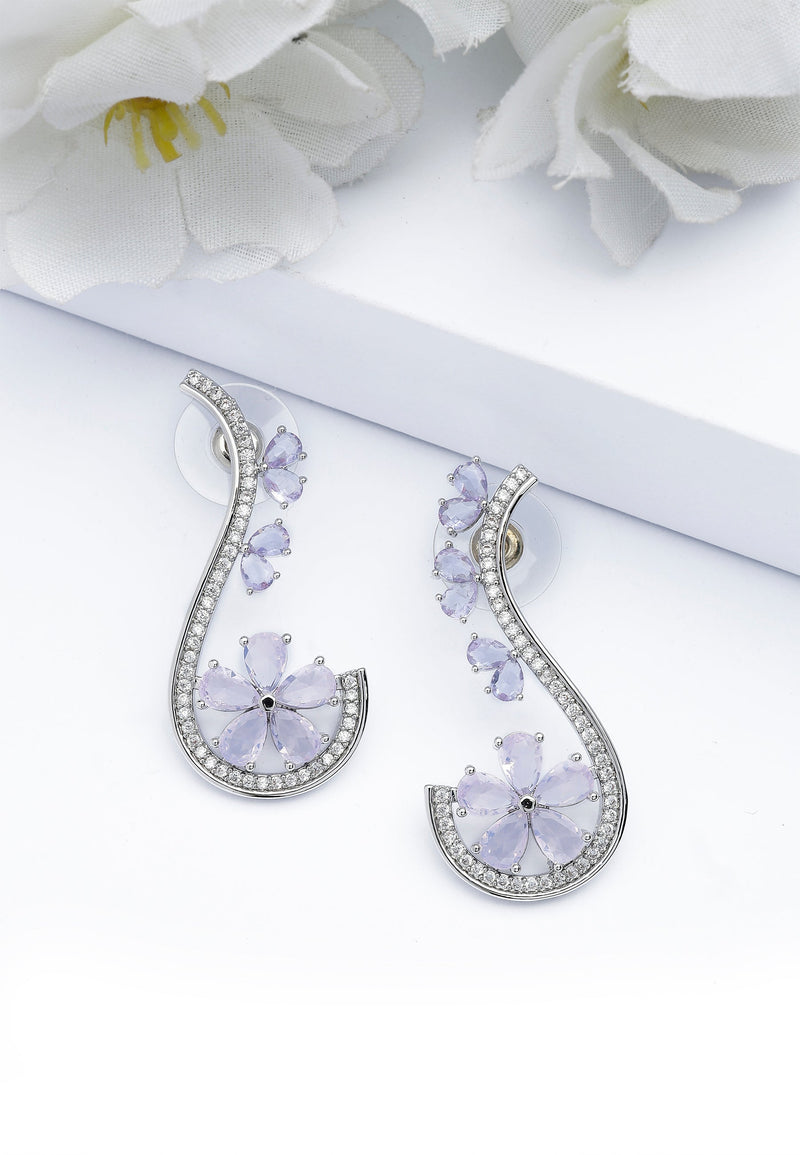 Boucles d'oreilles violettes fleuries