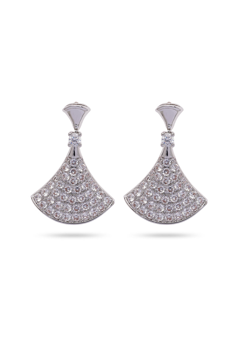 Boucles d'oreilles pendantes élégantes et scintillantes