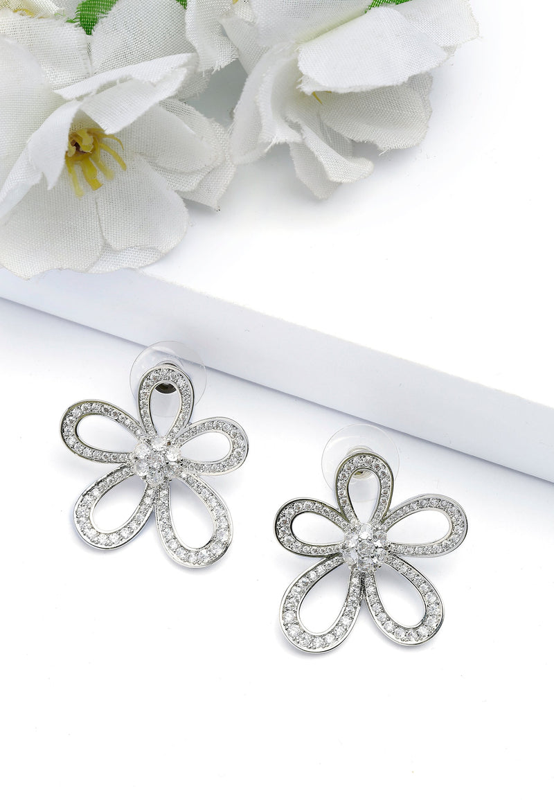 Boucles d'oreilles florales creuses