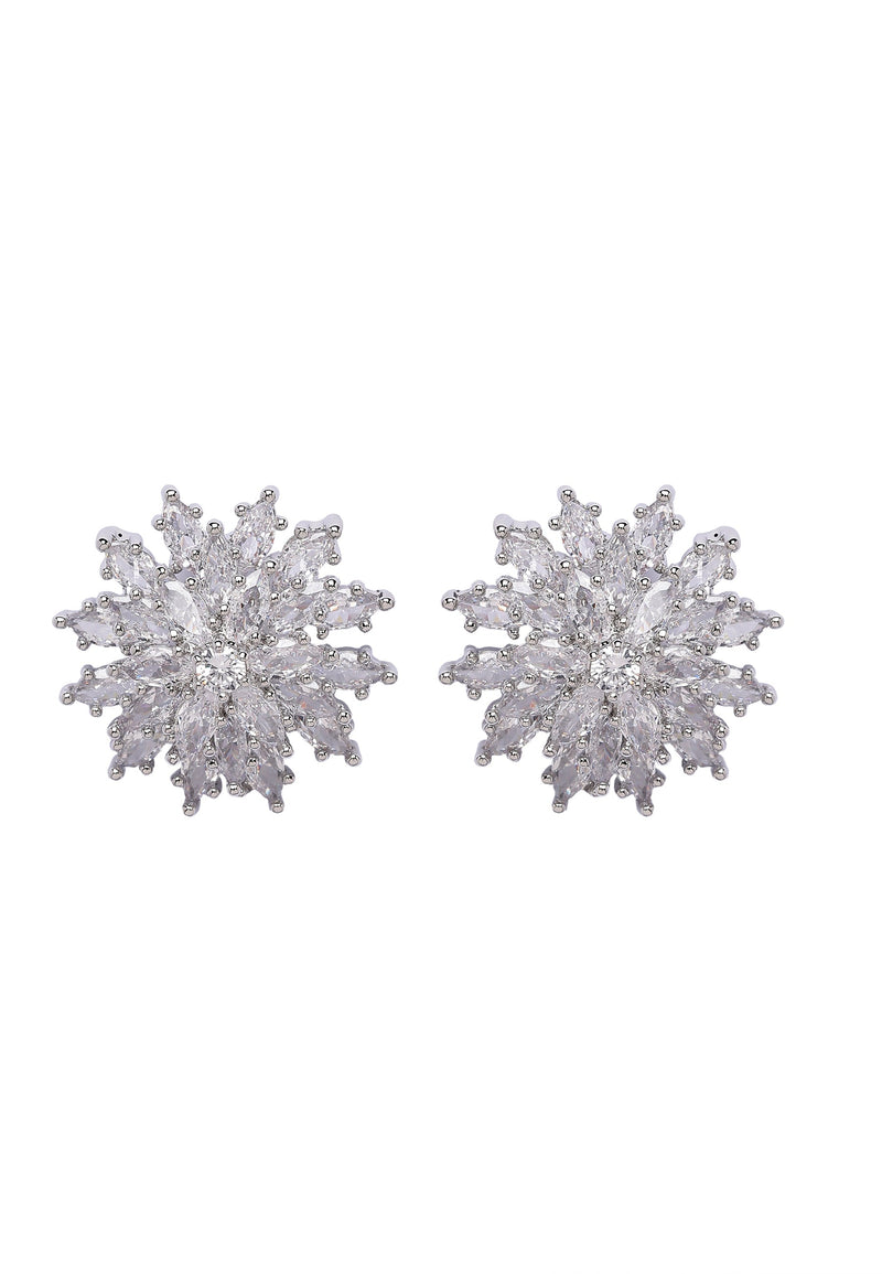 Boucles d'oreilles à clous en forme de flocon de neige