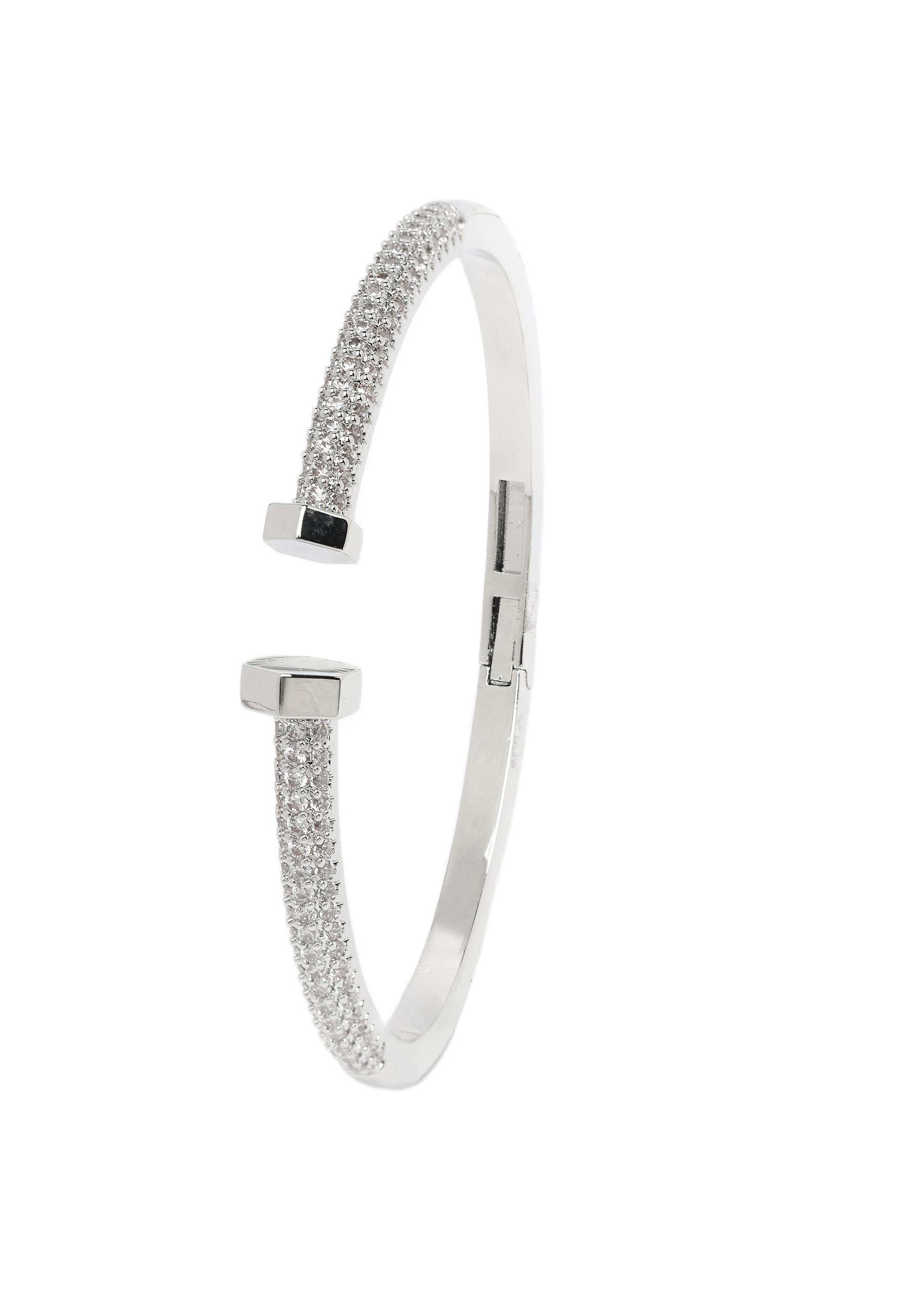 Bracelet argenté étincelant